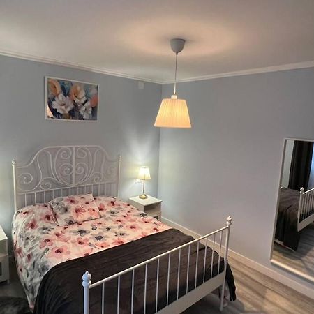 Apartamento Turistico Plaza III モンフォルテ・デ・レモス エクステリア 写真