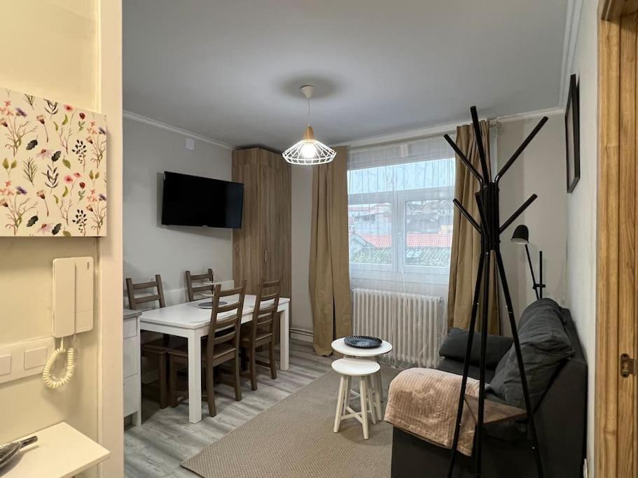 Apartamento Turistico Plaza III モンフォルテ・デ・レモス エクステリア 写真