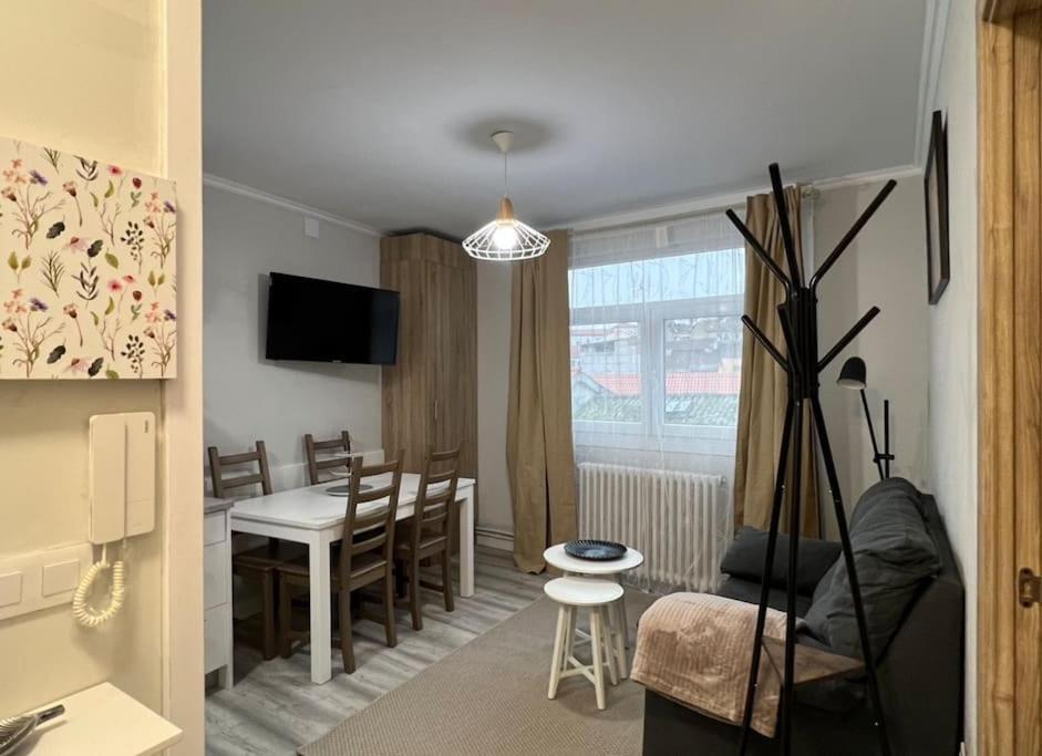 Apartamento Turistico Plaza III モンフォルテ・デ・レモス エクステリア 写真